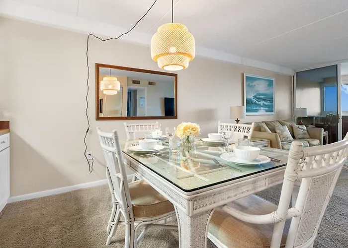 Beachfront 2-bedroom At Atlantis Building, Ocean Ocean Views & Pool Access Holiday home Ocean City