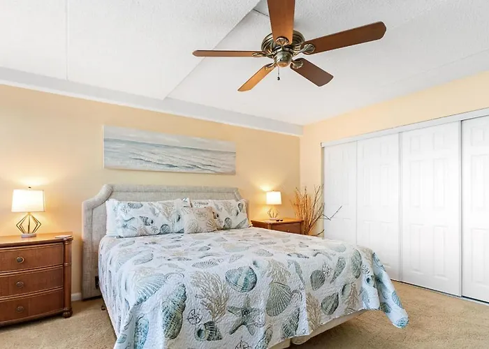 Holiday home Beachfront 2-bedroom At Atlantis Building, Ocean Ocean Views & Pool Access Ocean City