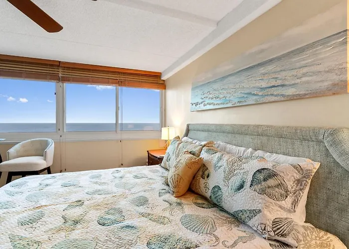 Beachfront 2-bedroom At Atlantis Building, Ocean Ocean Views & Pool Access *